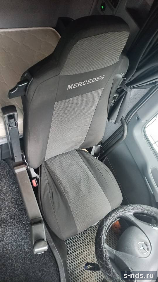 MERCEDES-BENZ
