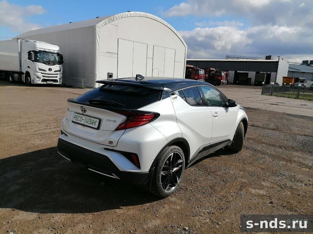 TOYOTA C-HR GR SPORT 2.0 HYBRID