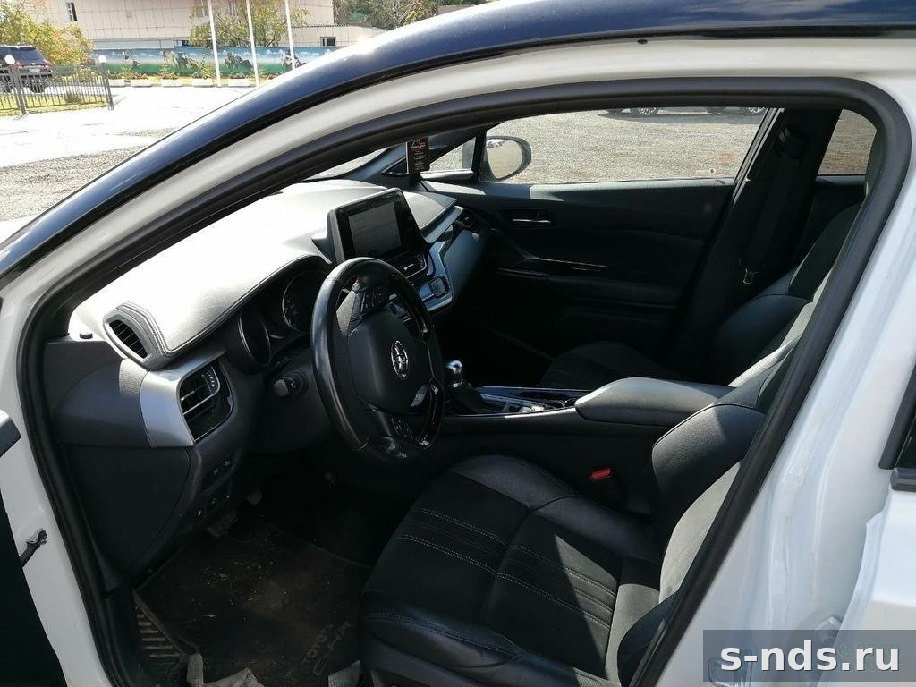TOYOTA C-HR GR SPORT 2.0 HYBRID