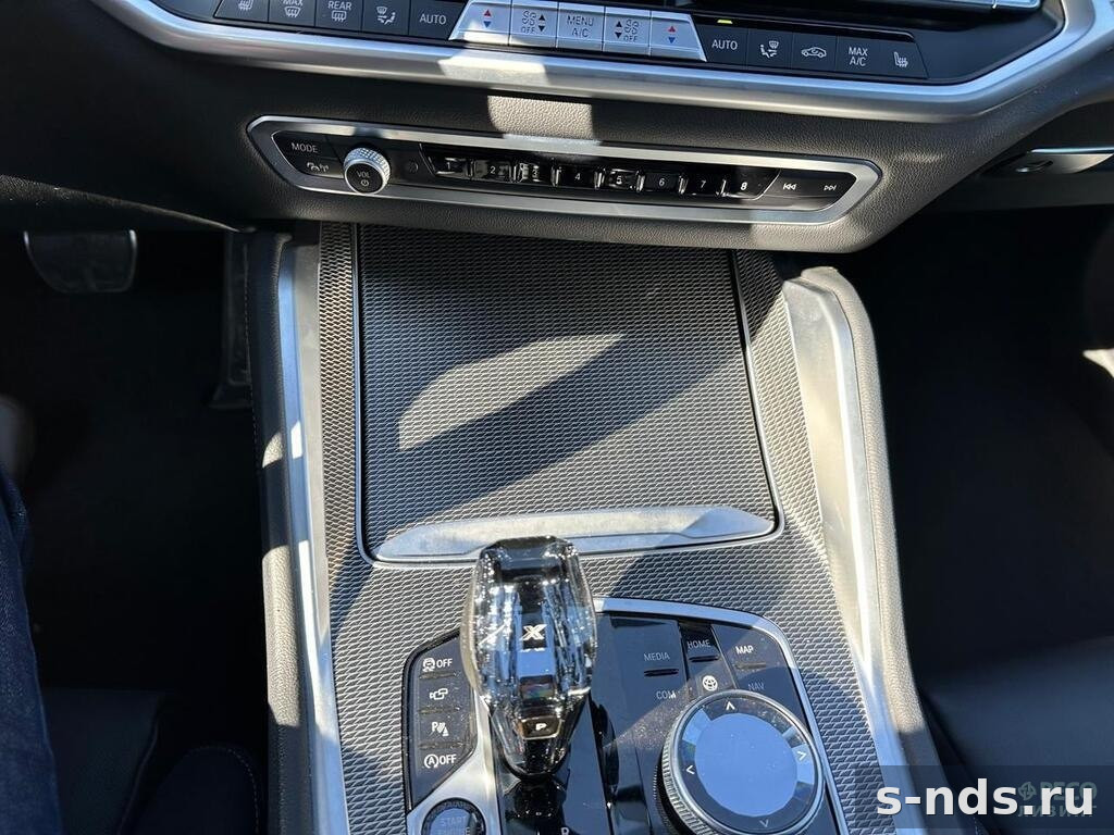 BMW X6 xDrive40i M Sport 2022г.