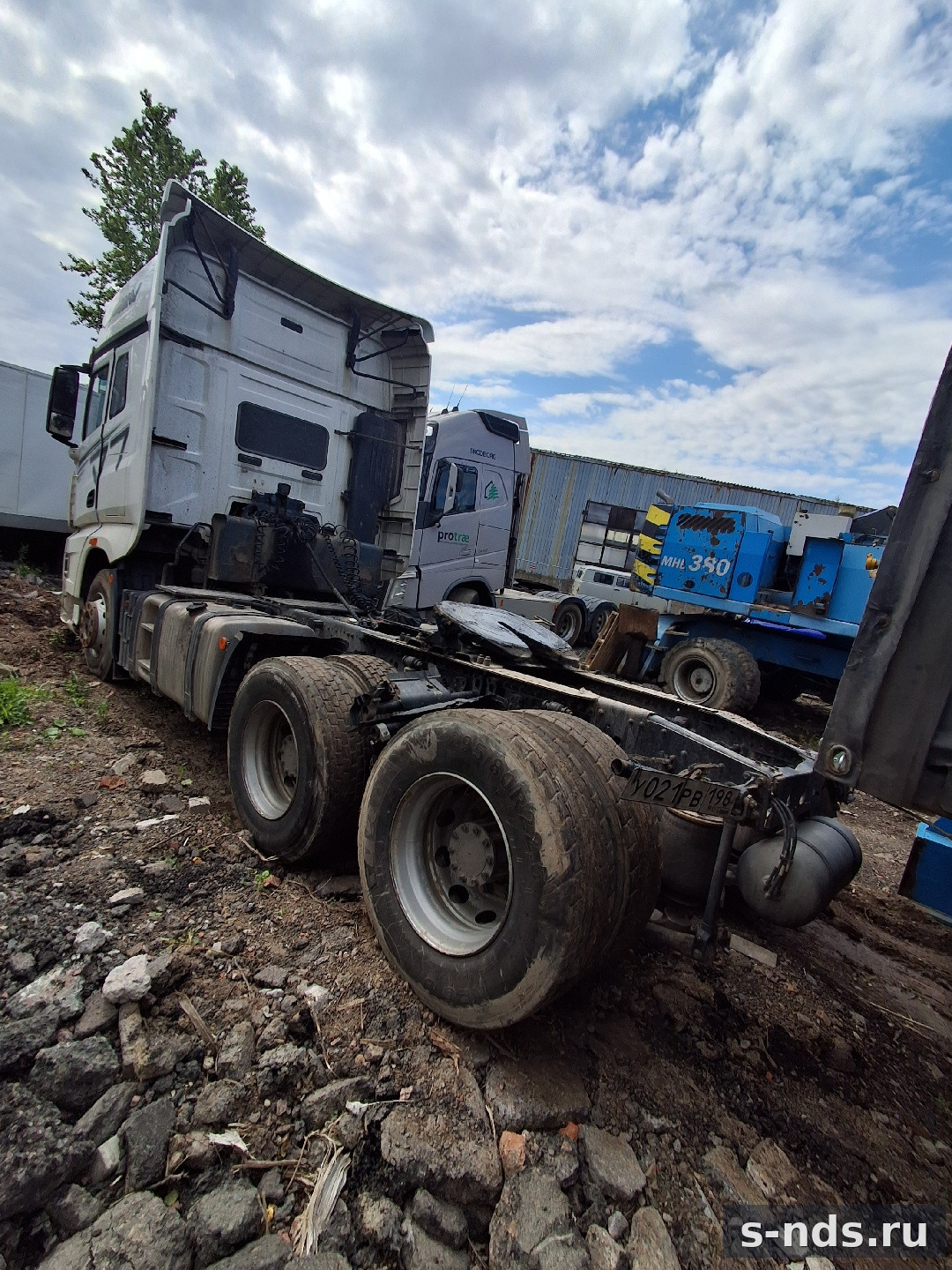 Тягач FAW CA4250P77K25T1E5 2023г.