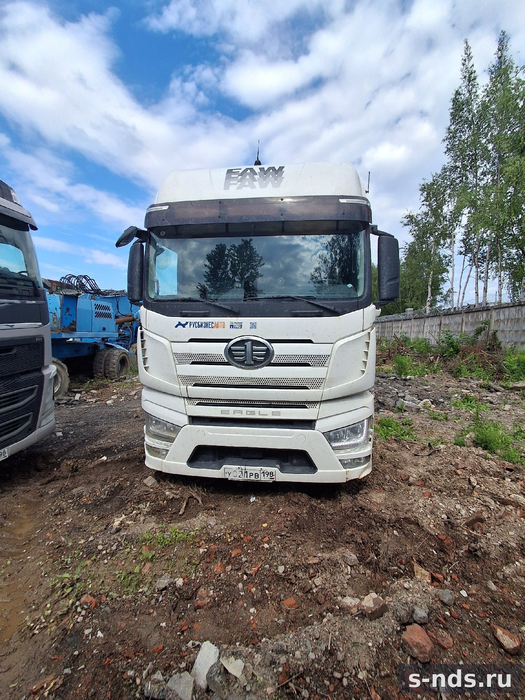 Тягач FAW CA4250P77K25T1E5 2023г.