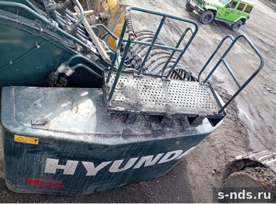 Экскаватор на гусеничном ходу HYUNDAI R1250-9 2023г.