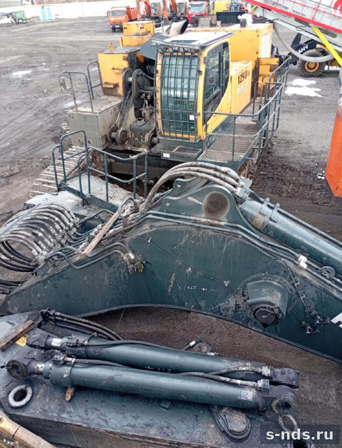 Экскаватор на гусеничном ходу HYUNDAI R1250-9 2023г.