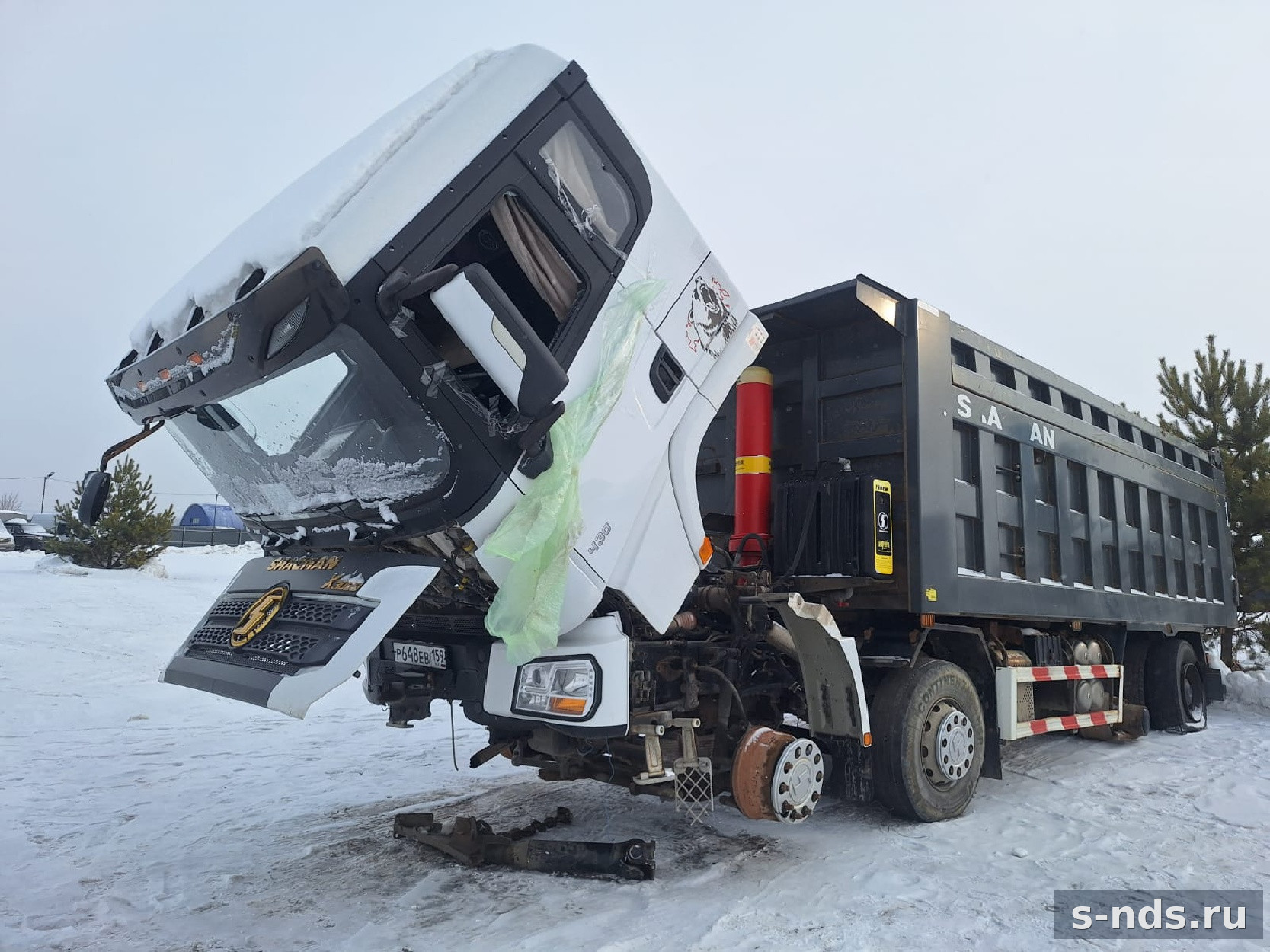 Самосвал SHACMAN SX33186V366 8х4 2022г.