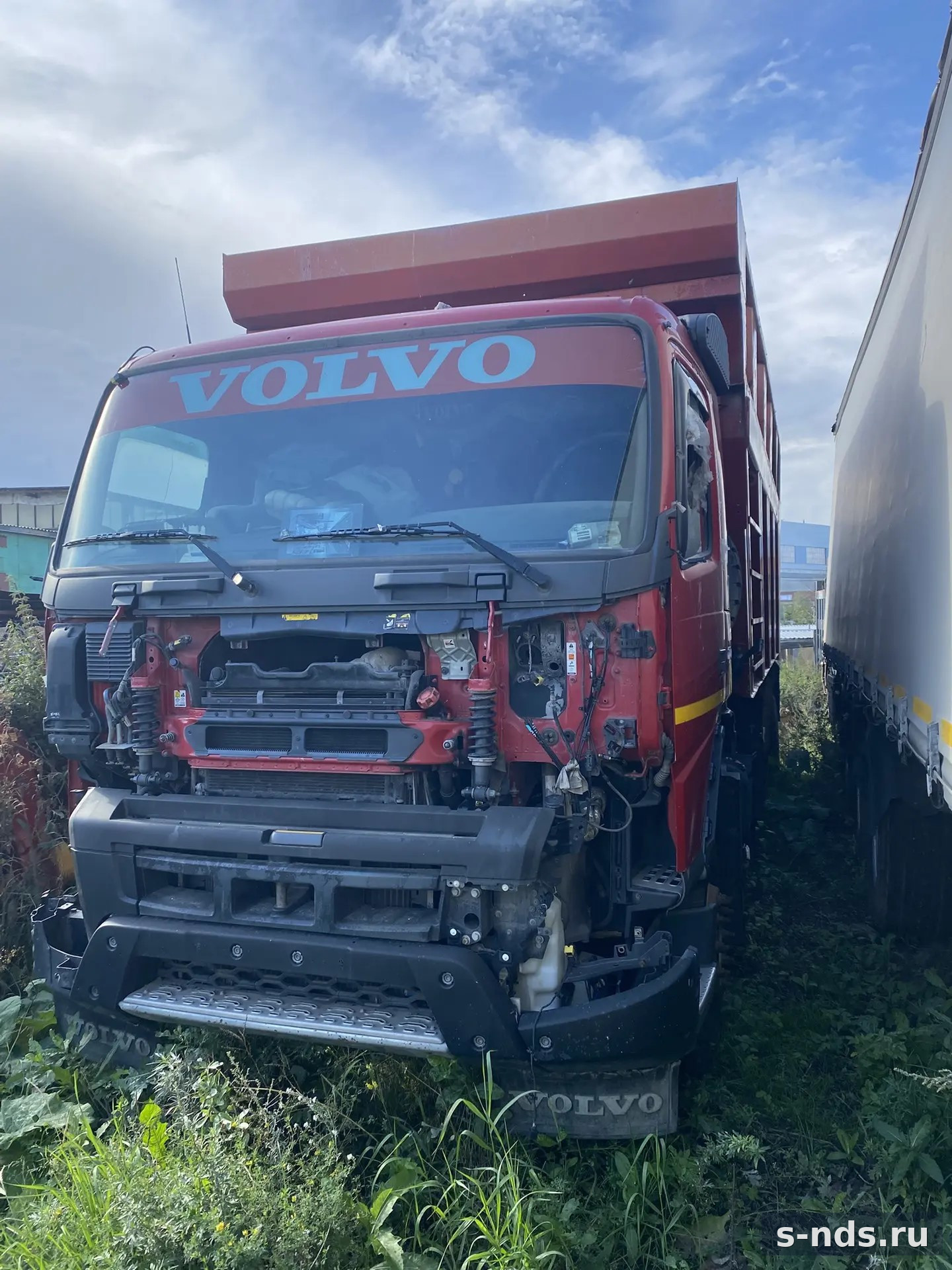 Самосвал VOLVO FM-TRUCK 8x4 (8630) 2017г.