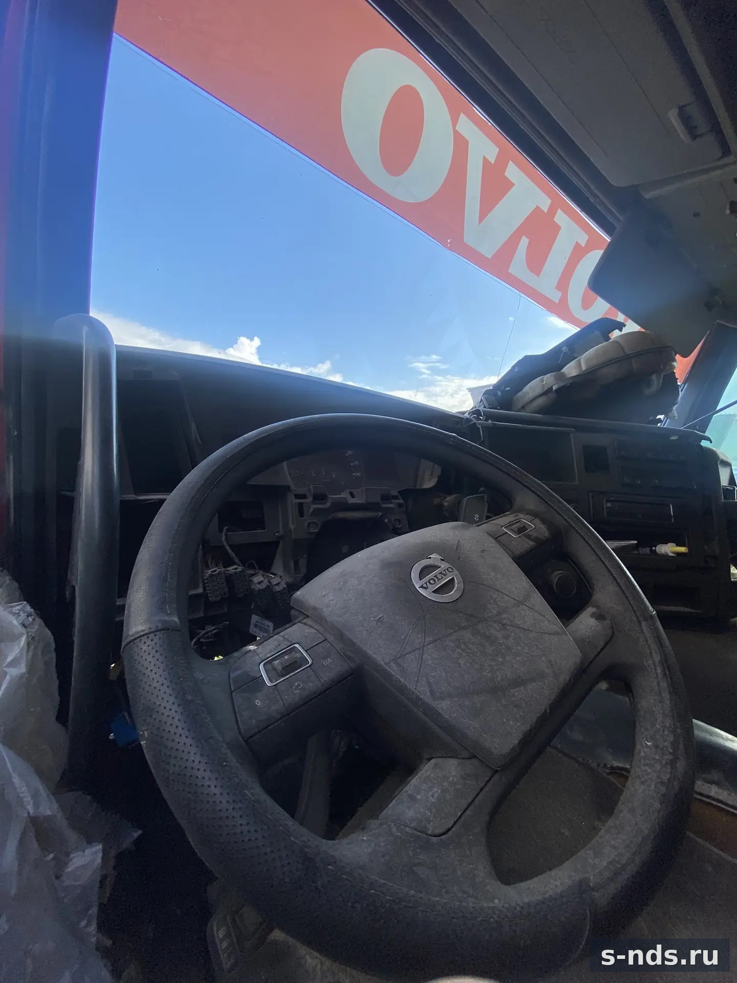 Самосвал VOLVO FM-TRUCK 8x4 (8630) 2017г.