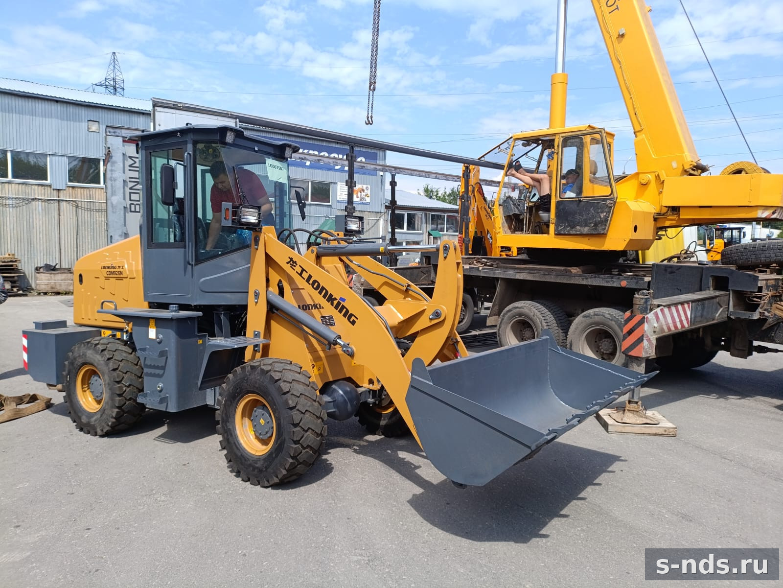 Фронтальный погрузчик Lonking CDM926N