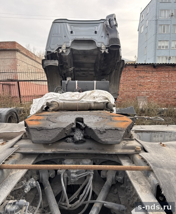 Тягач Mercedes-Benz Arocs 2022г.