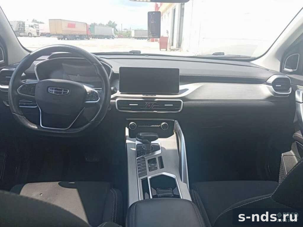 GEELY COOLRAY Luxury 2022г.