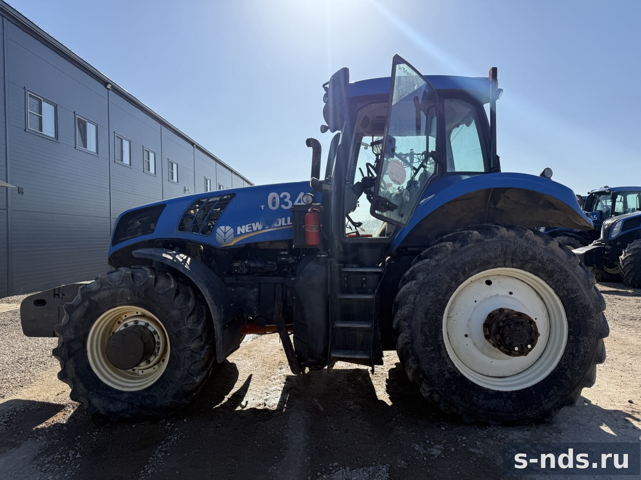 Трактор New Holland T8.390, 2015