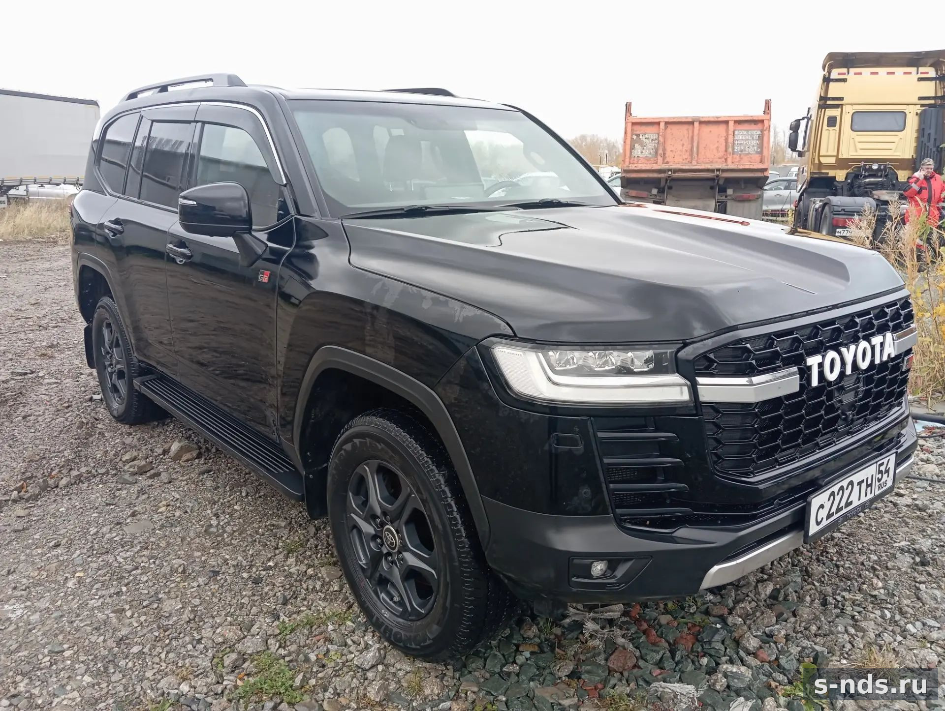 Toyota LAND CRUISER 300 2023г.