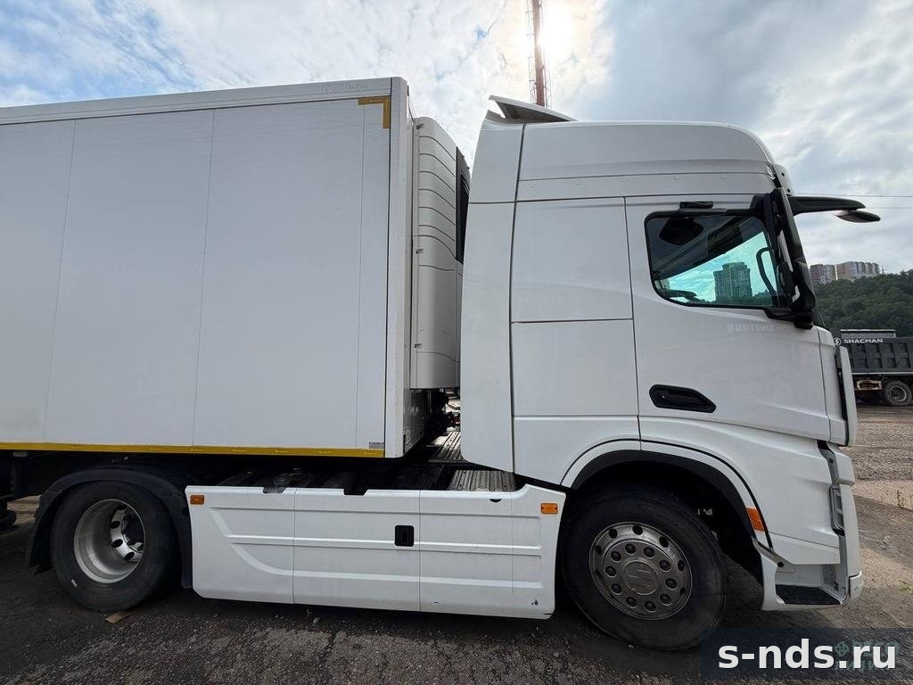 Тягач 4x2 SHACMAN SX4188YY381 2024г.