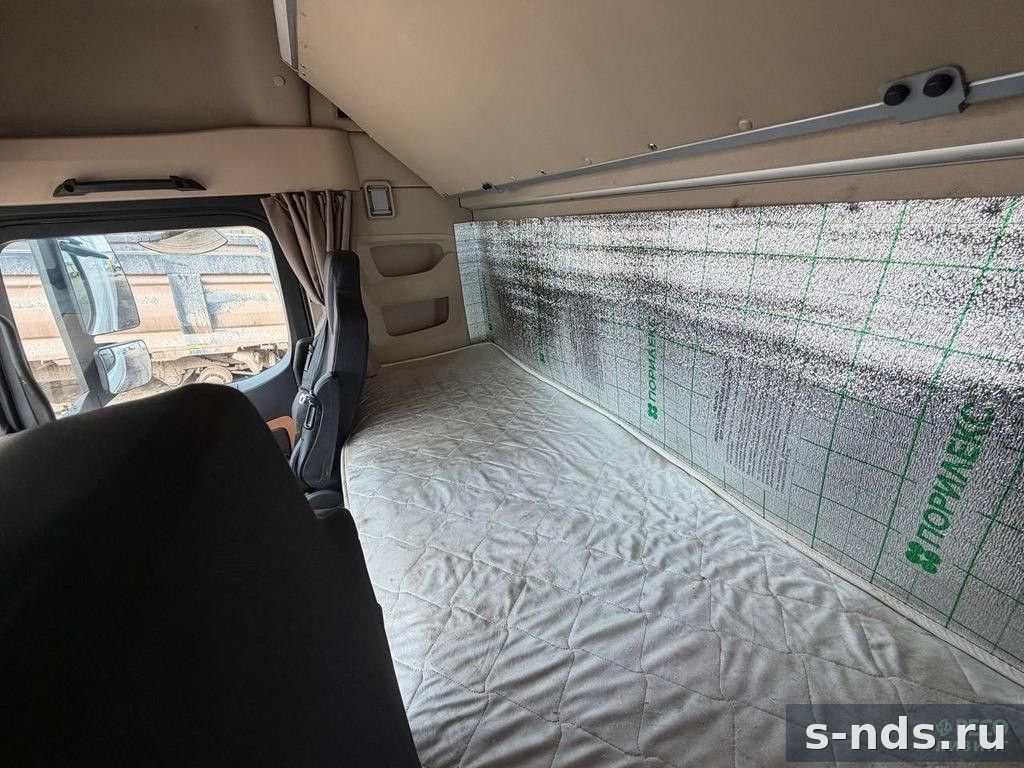 Тягач 4x2 SHACMAN SX4188YY381 2024г.