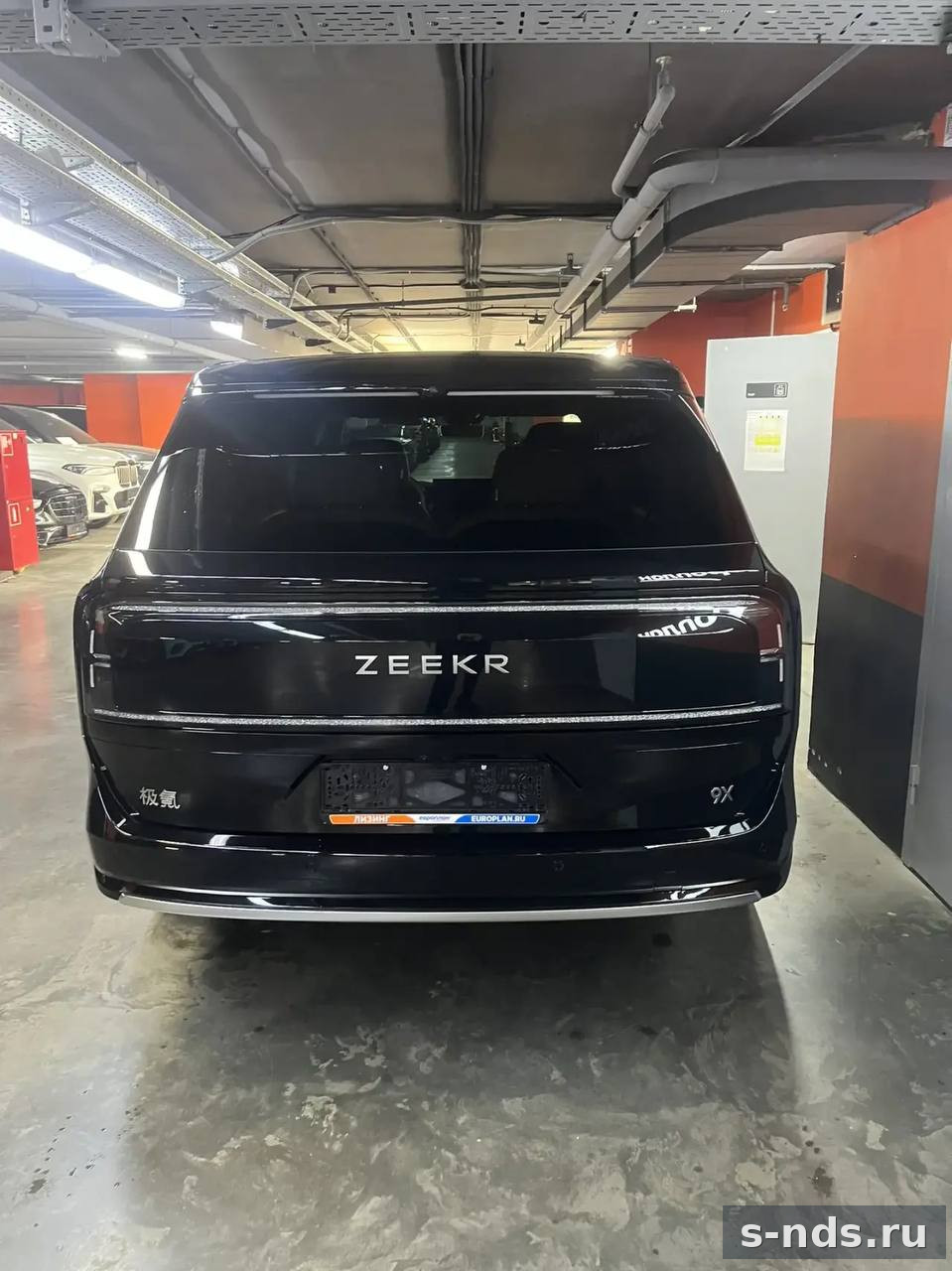 Гибрид ZEEKR 9X MAX 2025г.