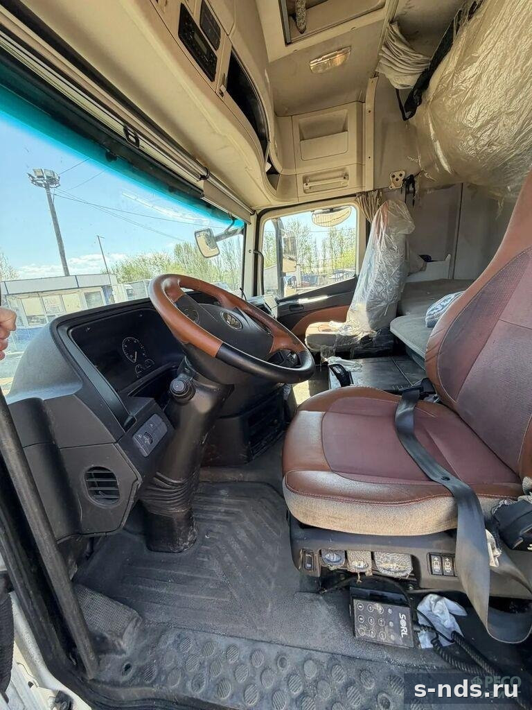 Тягач 4х2 FOTON AUMAN 2023г.