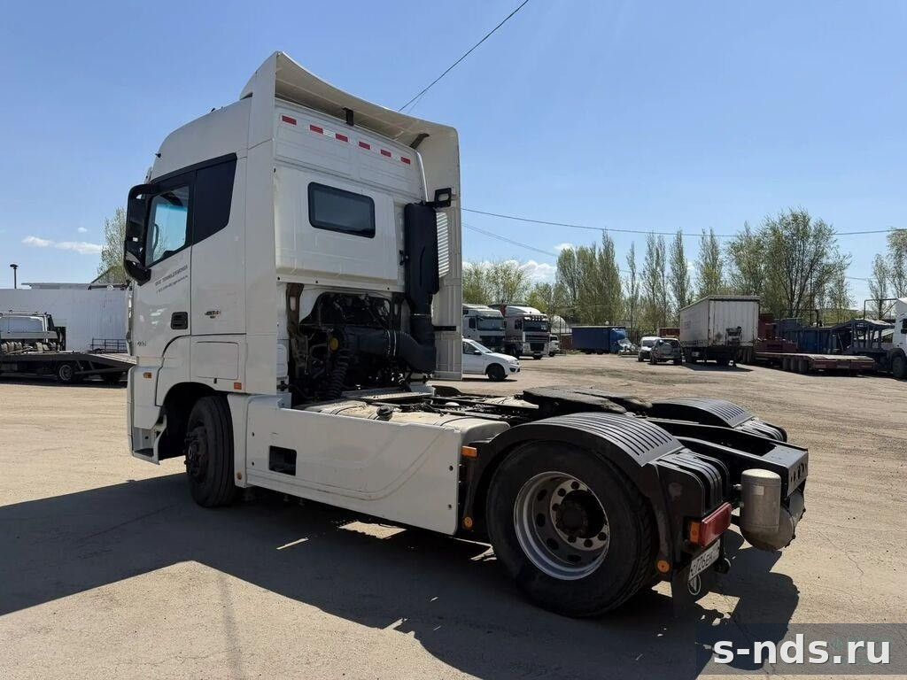 Тягач 4х2 FOTON AUMAN 2023г.
