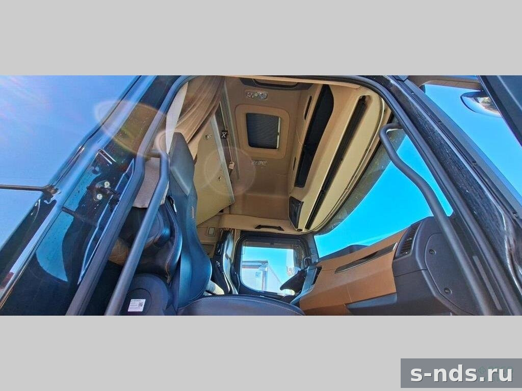 Тягач 4х2 SHACMAN c ADR 2023г.