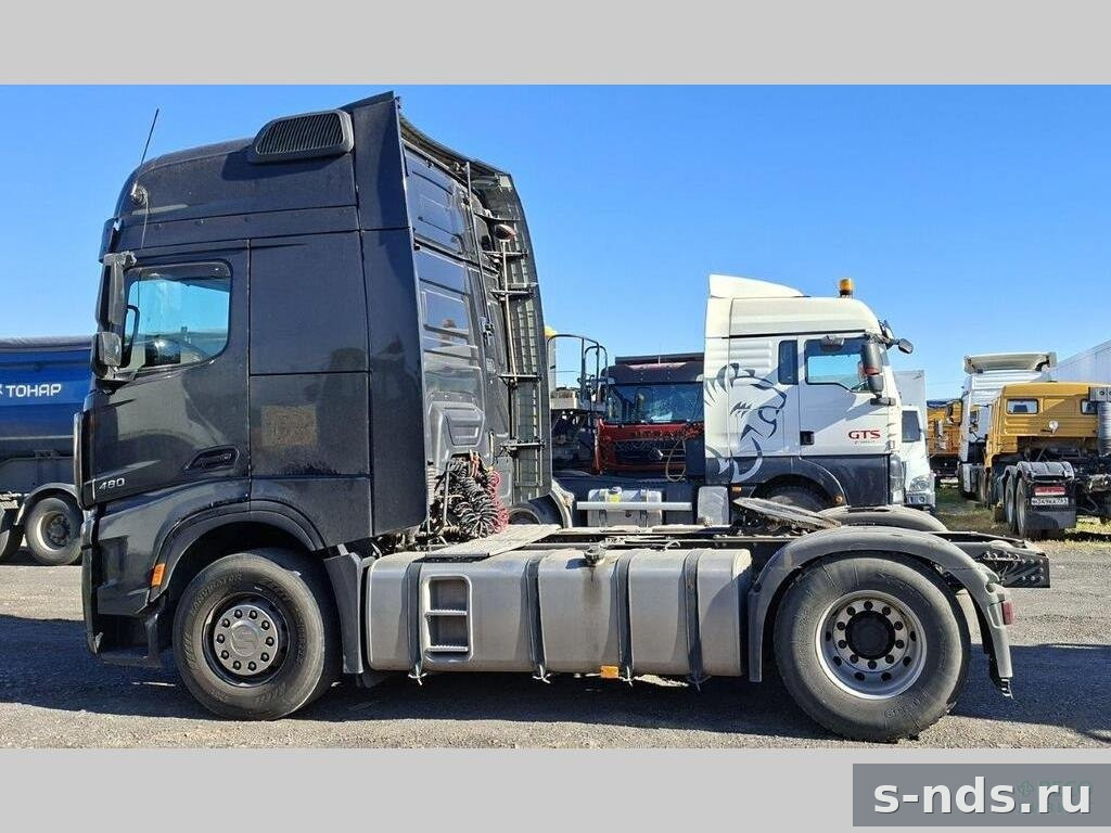 Тягач 4х2 SHACMAN c ADR 2023г.