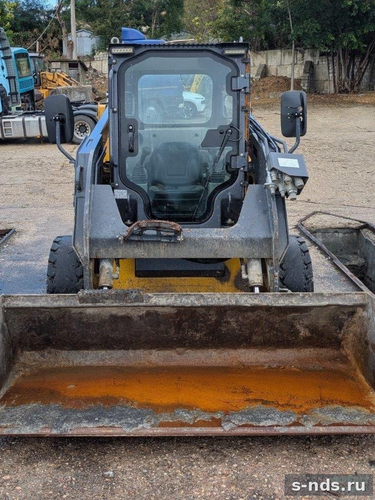 Мини-погрузчик XCMG SR760RU 2023г.