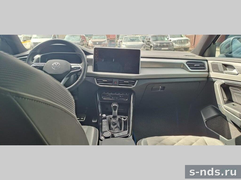 VOLKSWAGEN Tayron X 2023г.