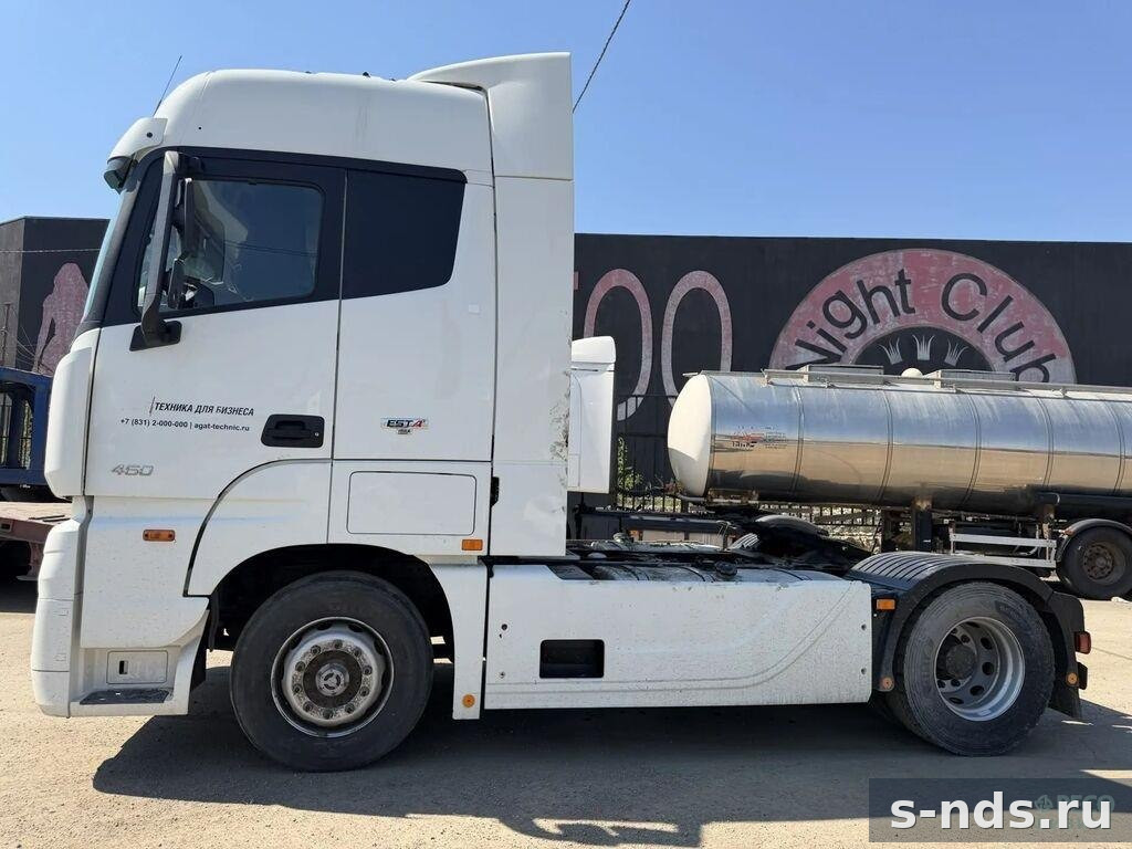 Тягач 4х2 FOTON AUMAN 2023г.