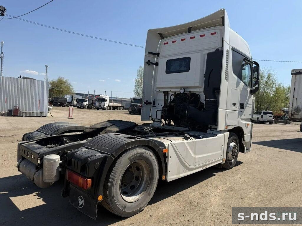 Тягач 4х2 FOTON AUMAN 2023г.