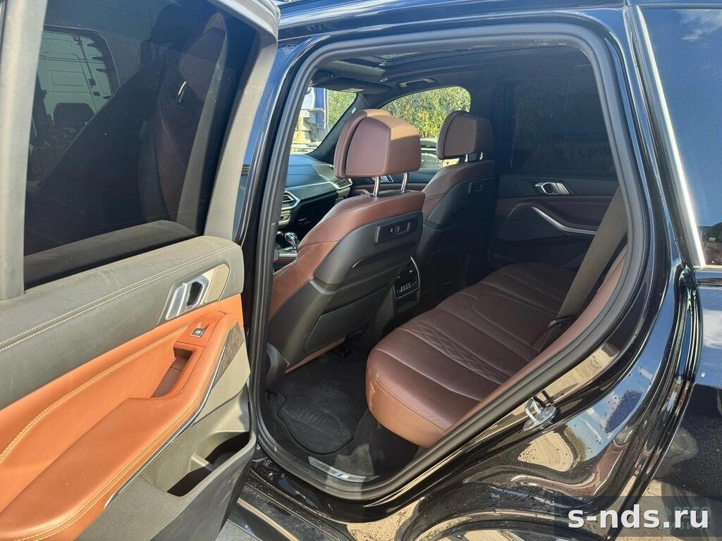 BMW X5 M50i 2020г.