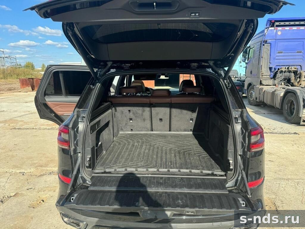 BMW X5 M50i 2020г.