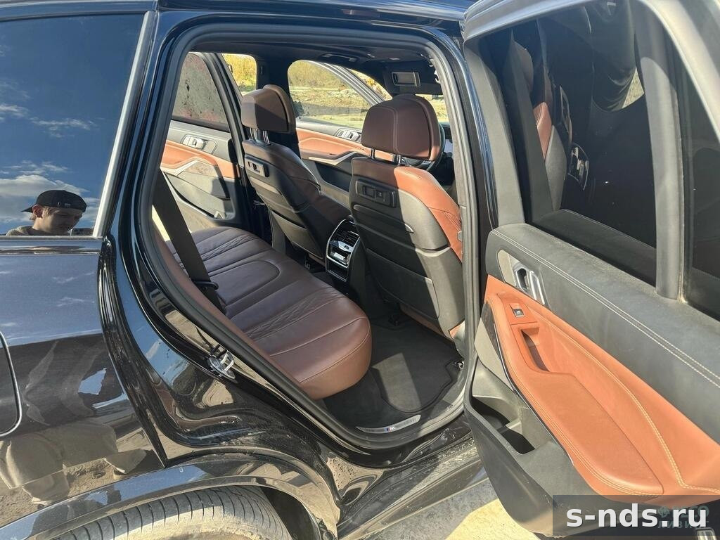 BMW X5 M50i 2020г.