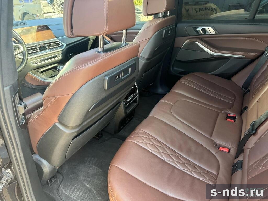 BMW X5 M50i 2020г.