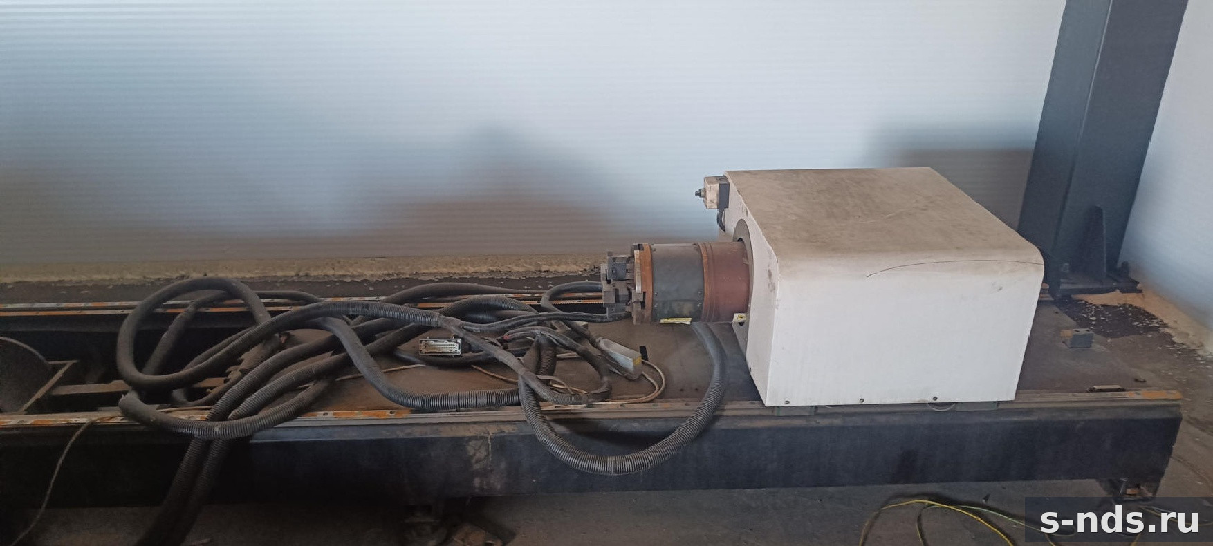 Установка лазерной резки GM3015FTM 3000W Maxphotonics
