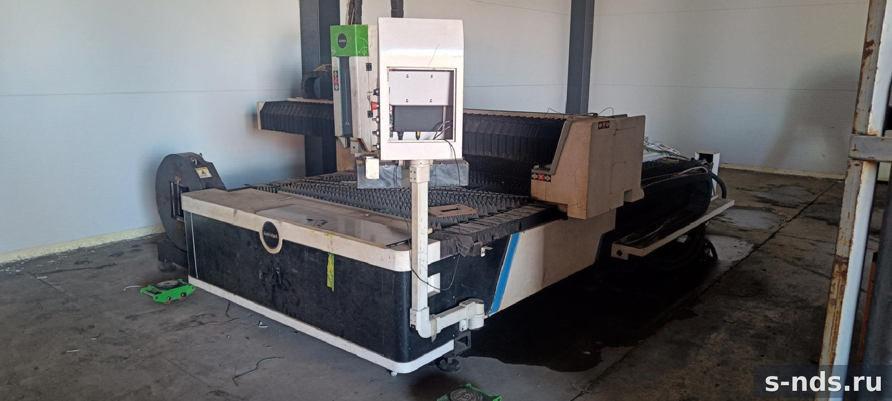 Установка лазерной резки GM3015FTM 3000W Maxphotonics