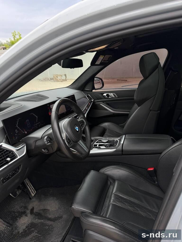 BMW X7 xDrive40d 2023г.