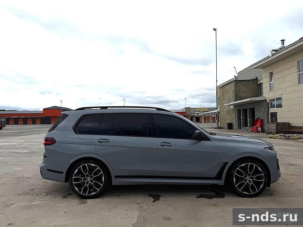 BMW X7 xDrive40d 2023г.