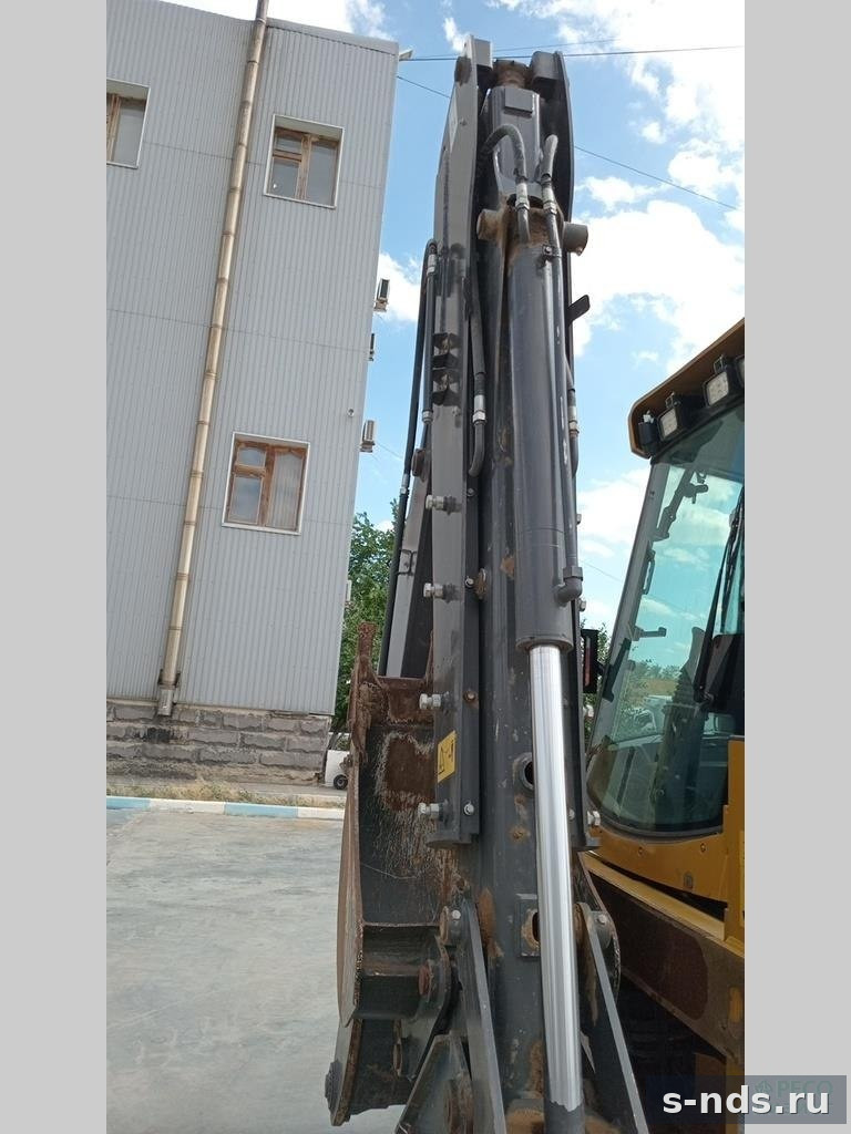 ЭКСКАВАТОР-ПОГРУЗЧИК WEICHAI WLB468-II 2023г.