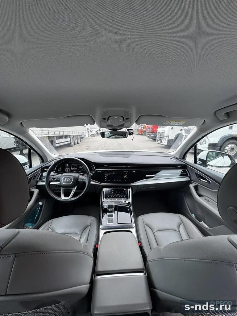 AUDI Q7 2022г.