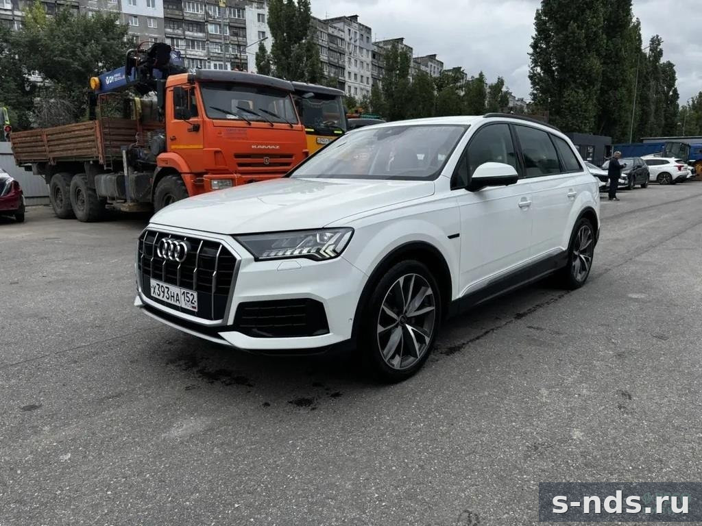 AUDI Q7 2022г.