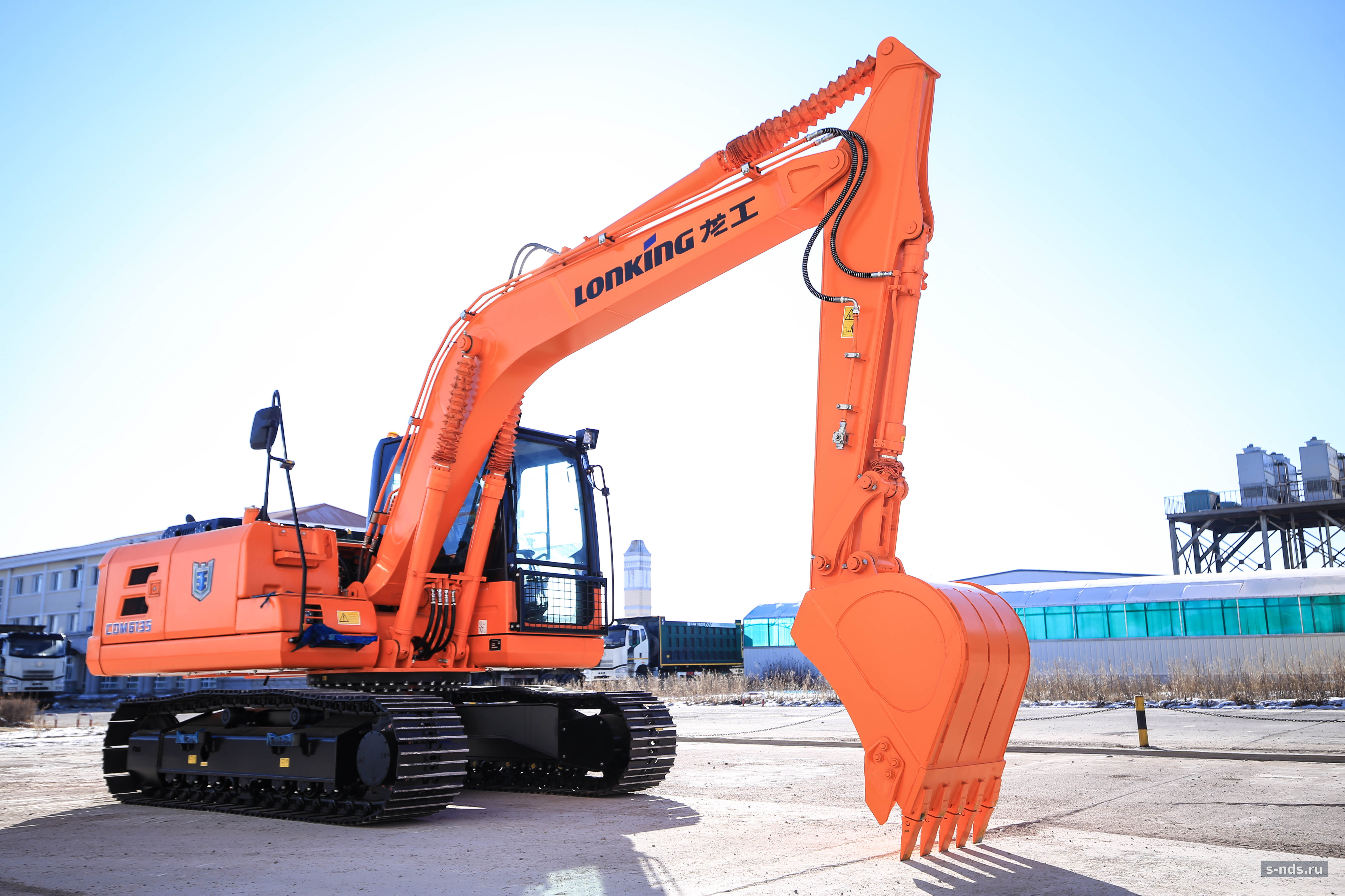 Экскаватор Lonking CDM6135