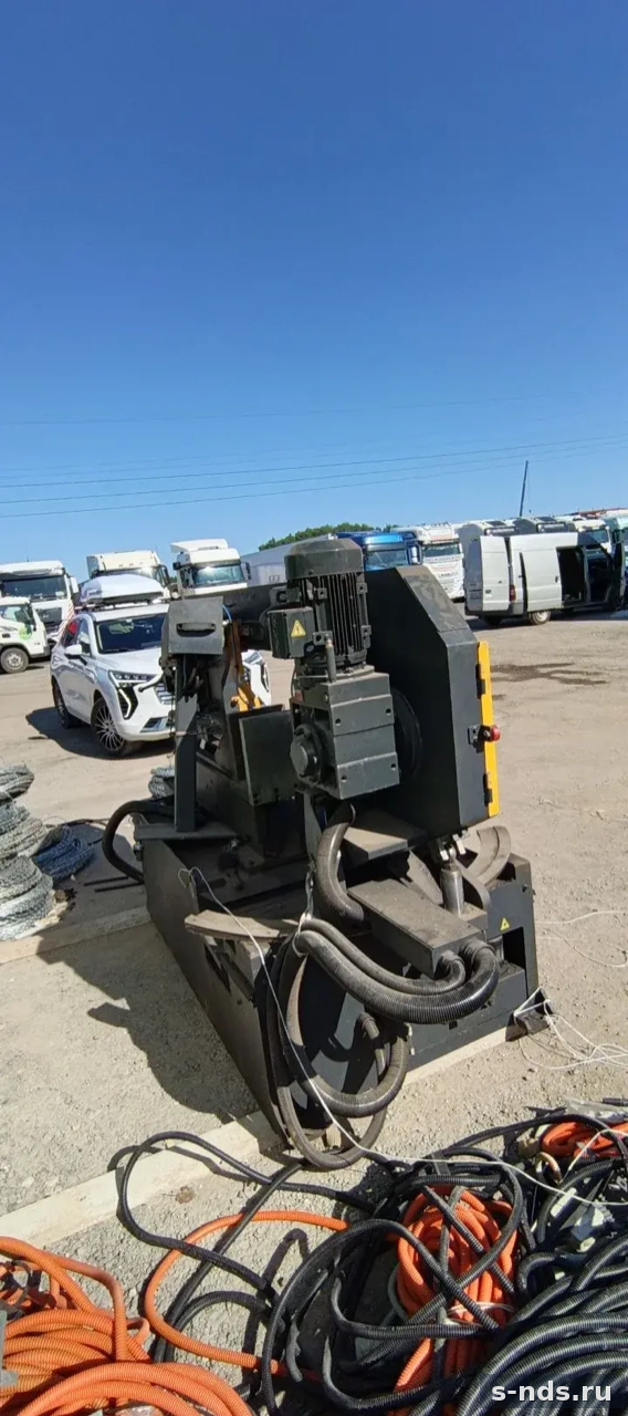 Ленточнопильный полуавтоматический станок BEKA- MAK BMSY 440 DGH