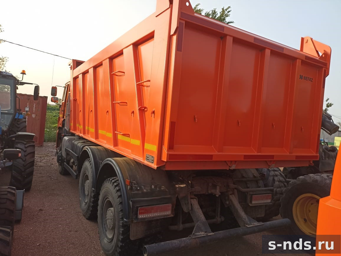 Самосвал КАМАЗ 6522