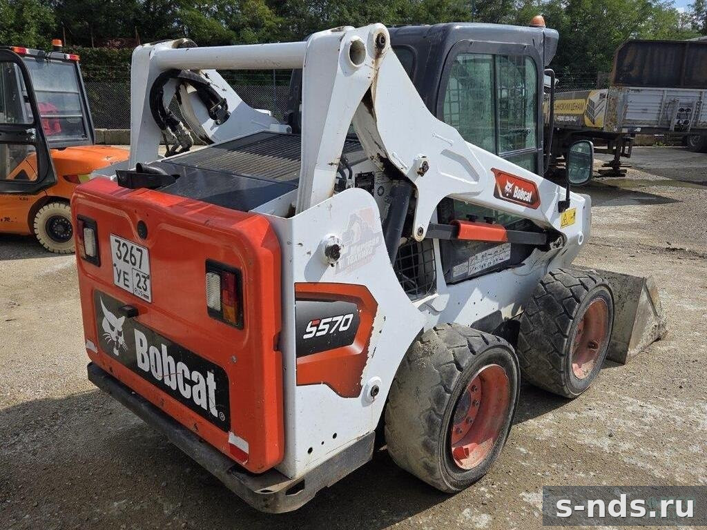Мини-погрузчик BOBCAT S570 2022г.