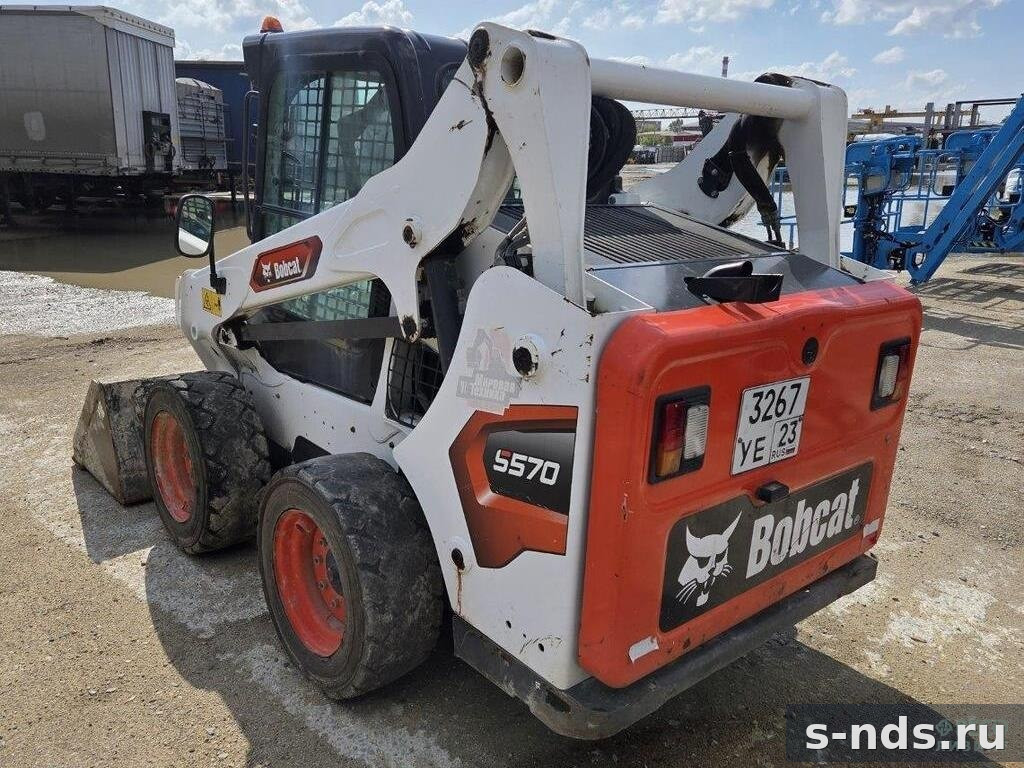 Мини-погрузчик BOBCAT S570 2022г.
