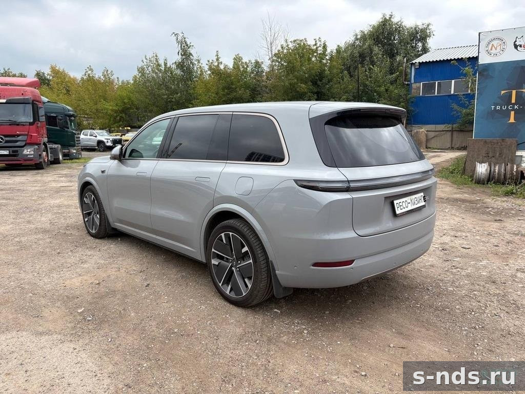 Гибрид LIXIANG L9 ULTRA 2025г.