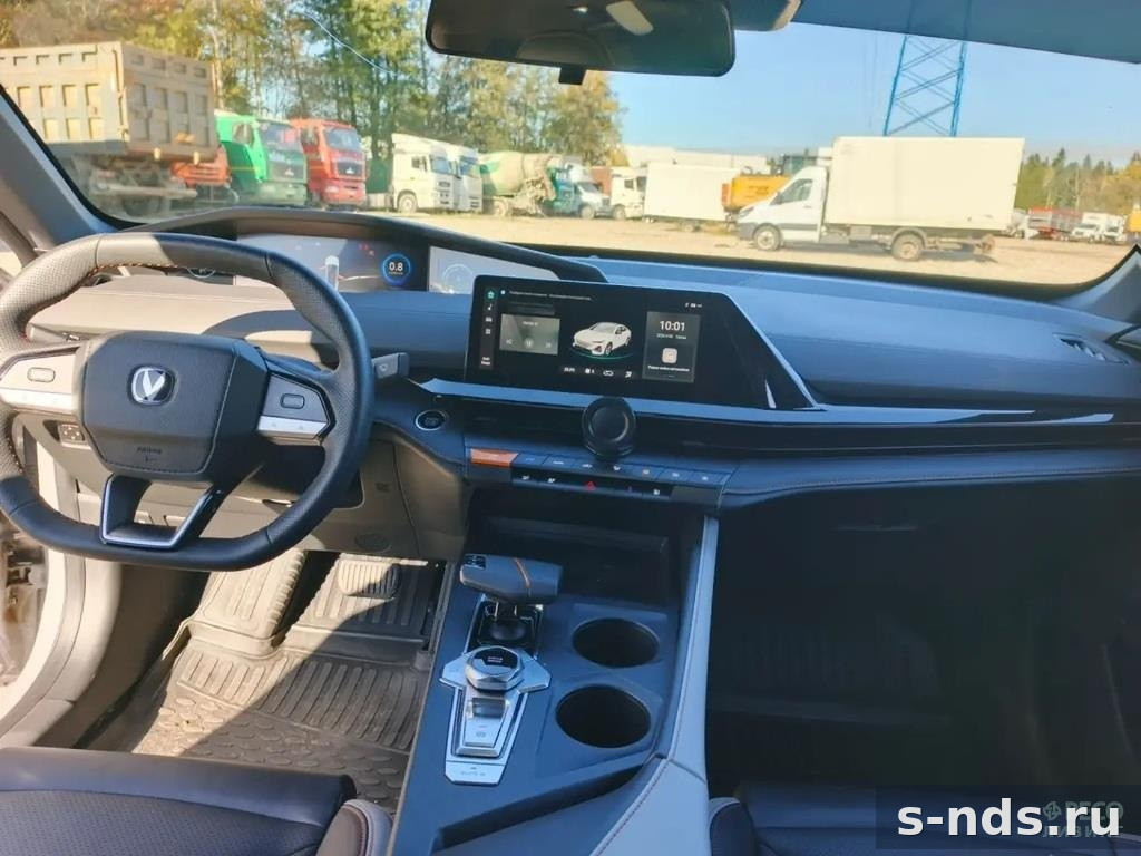 CHANGAN UNI-V 2024г.