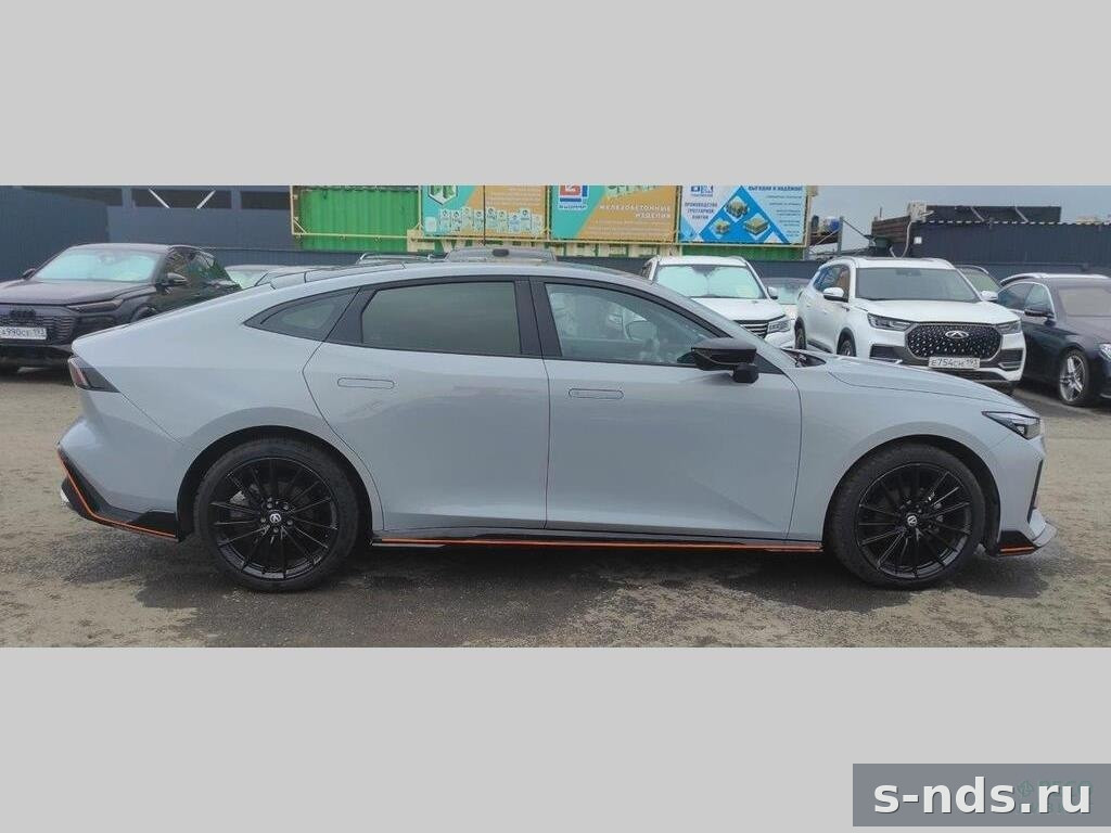 CHANGAN UNI-V 2023г.