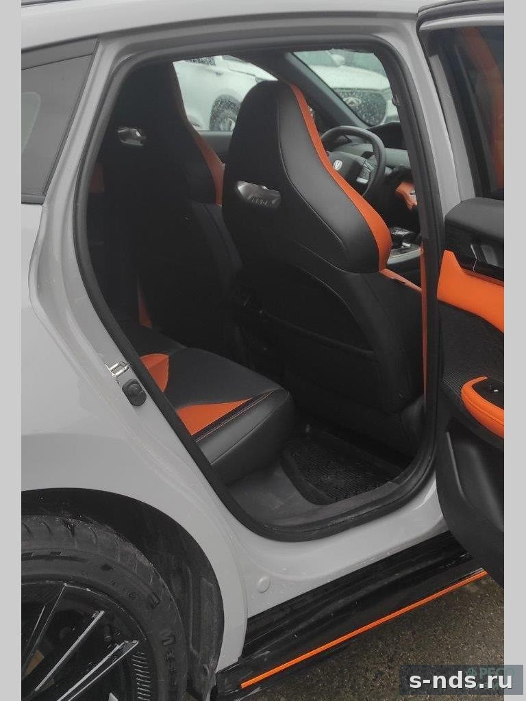 CHANGAN UNI-V 2023г.