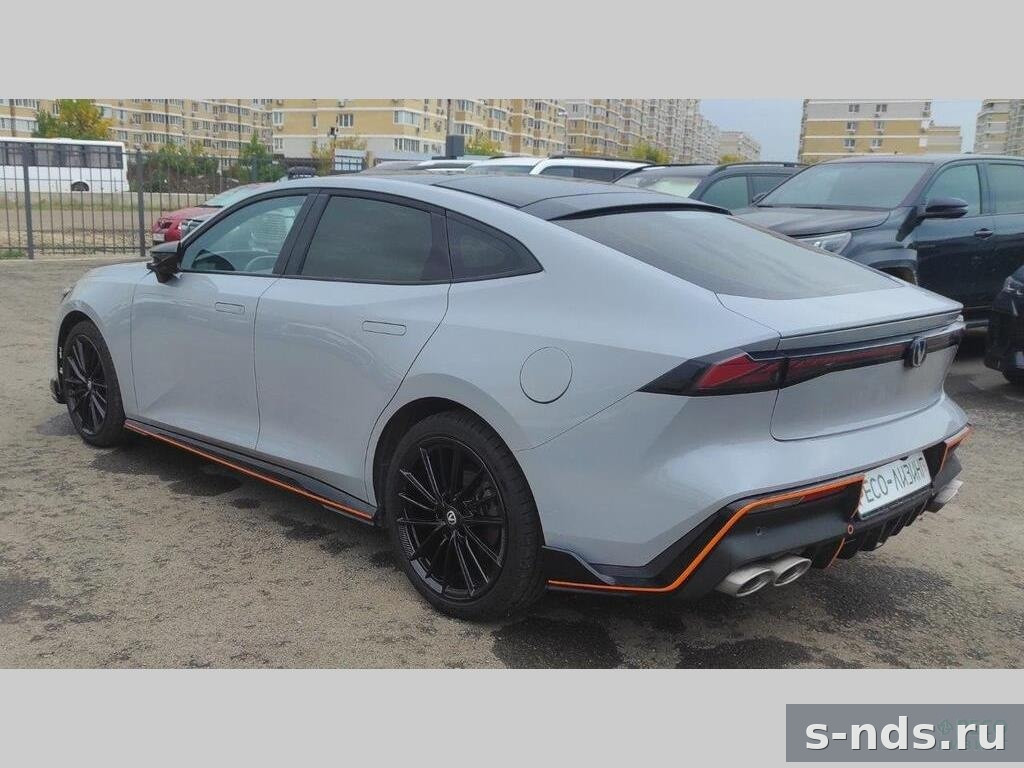 CHANGAN UNI-V 2023г.
