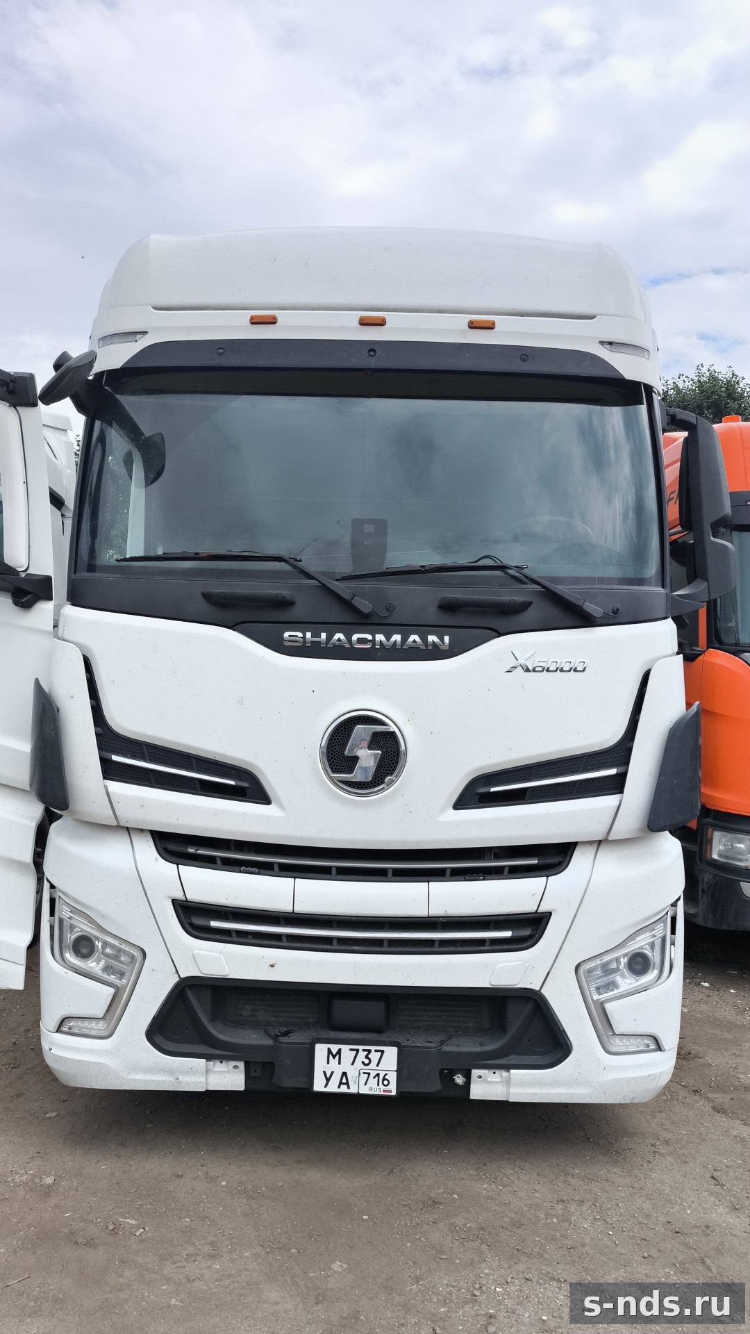 Седельный тягач SHACMAN X6000