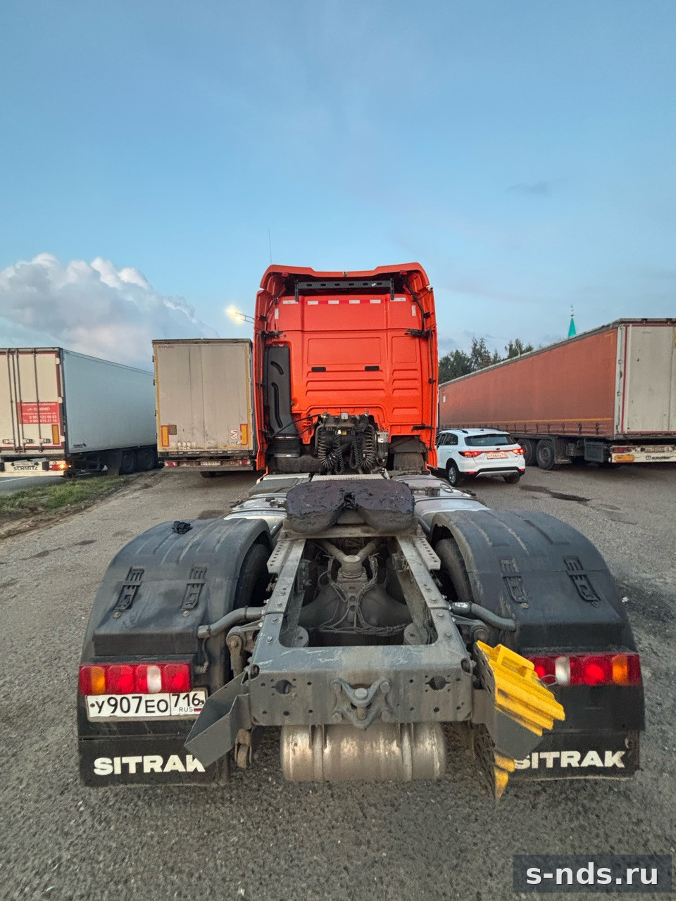 Седельный тягач SITRAK C7H MAX